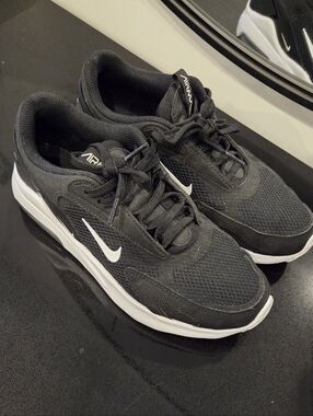 Nike Air Black&white Womens Sneakers